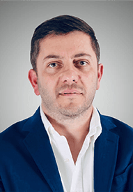 Vacho Hovhannisyan headshot