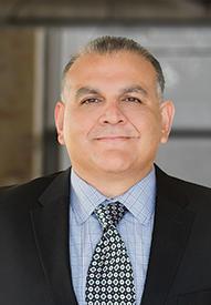 Leonard Briones headshot