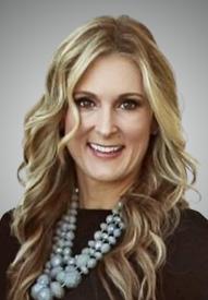 Angela Manginelli headshot