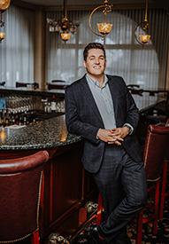 Aaron Schmitz headshot