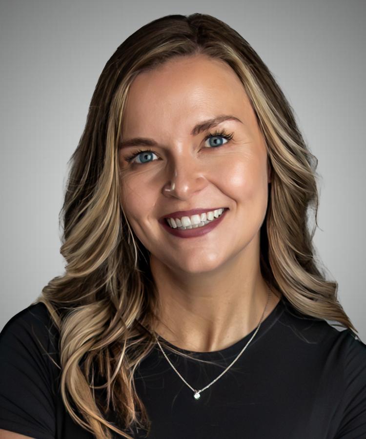 Ashlyn Crump headshot