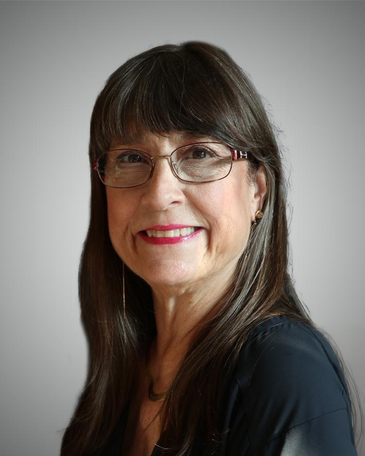 Tricia Schultz headshot