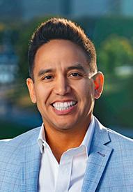 Henry Gomez headshot