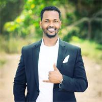 Abdihakim Ali headshot