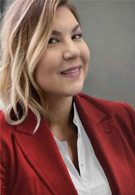 Trini Medina headshot